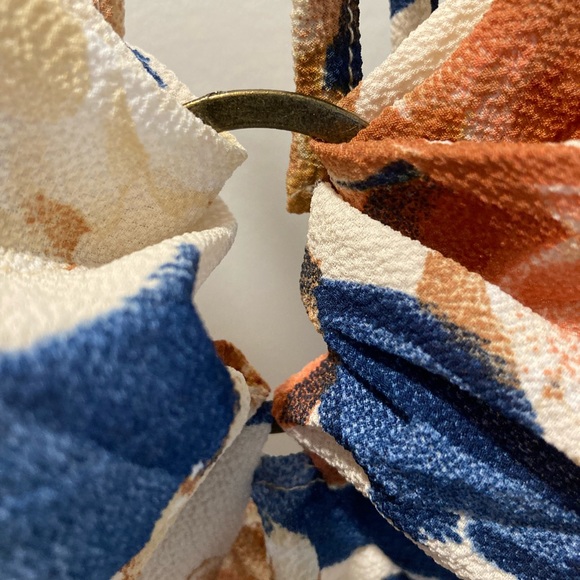 Blouse - Picture 2 of 7